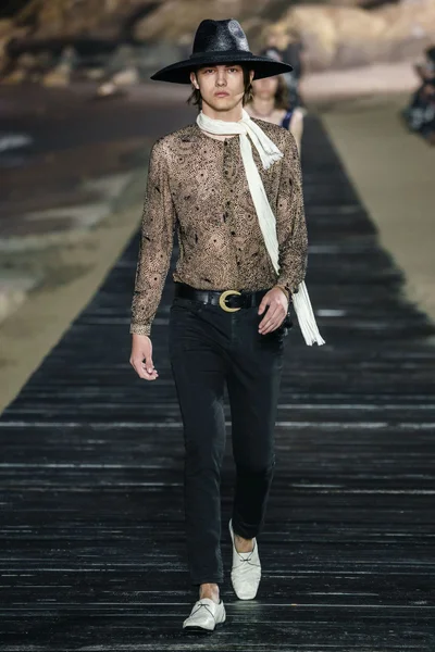 Look 21